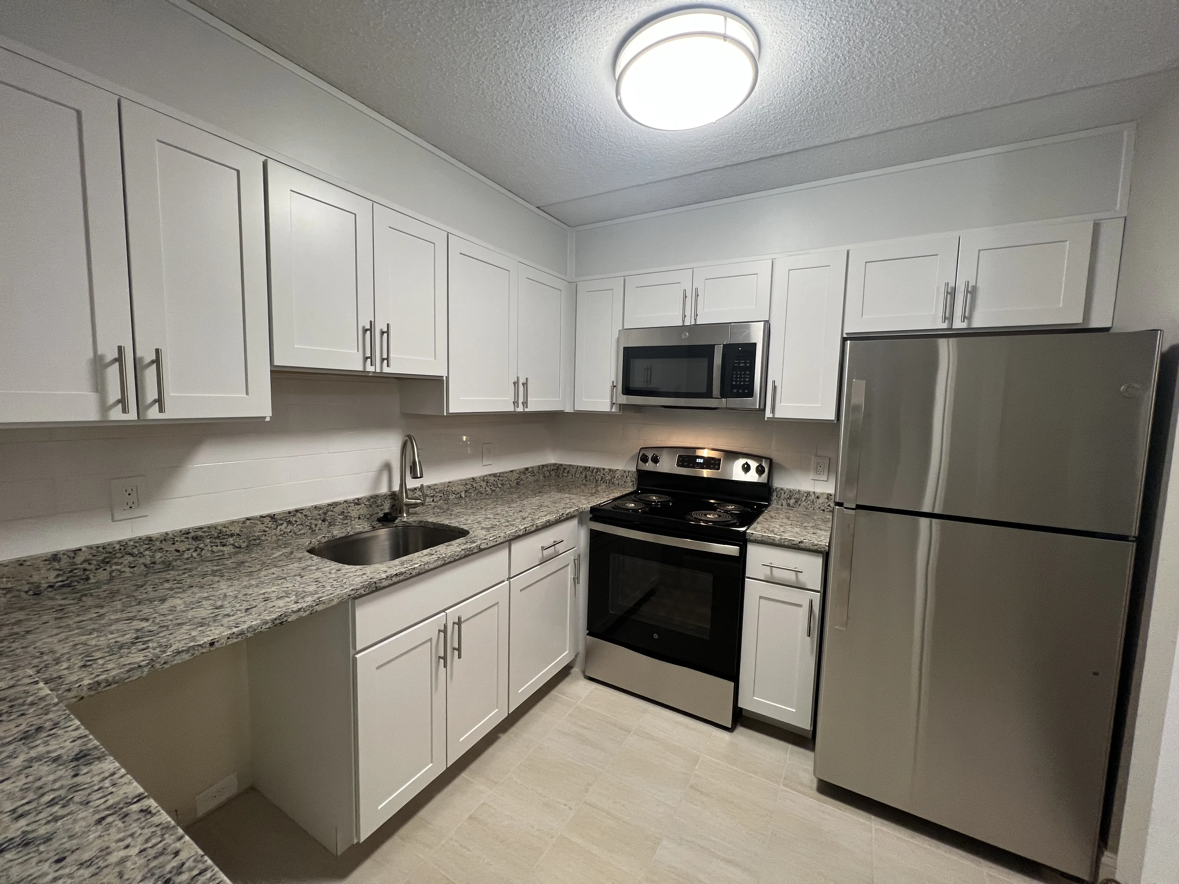 2 bed, 1 bath apartment for rent at 757 Highland Ave Unit 222N, Needham Heights — photo 2 of 14