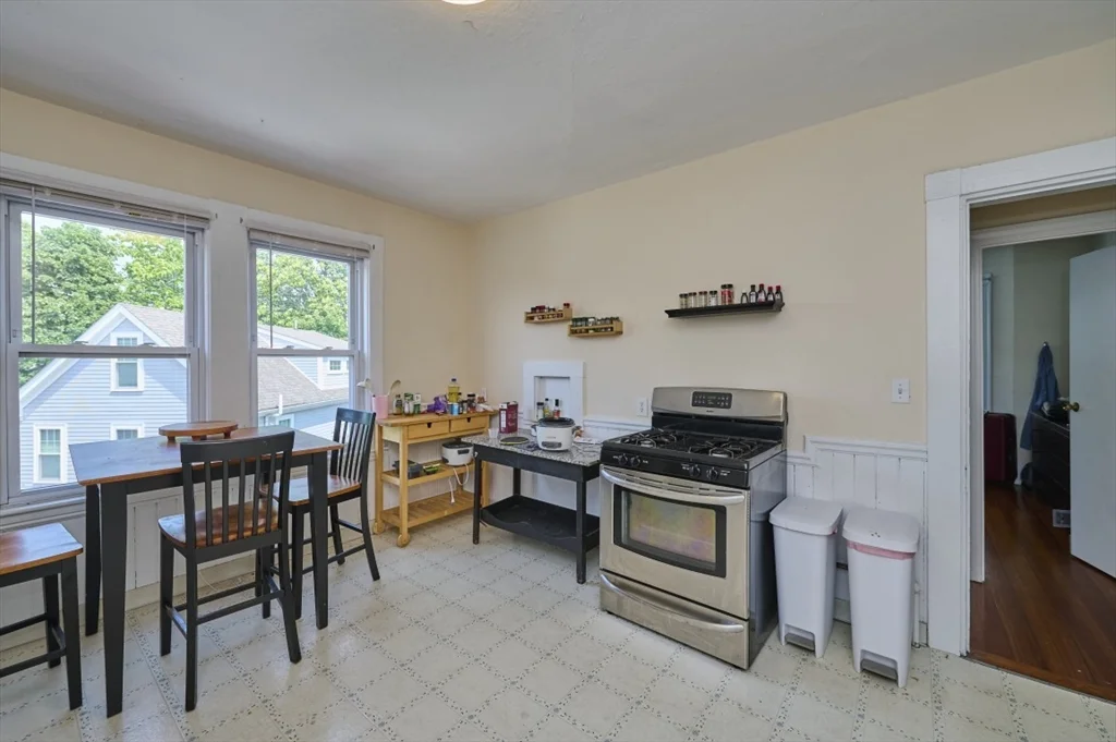 3 bed, 1 bath apartment for rent at 757 Somerville Ave Unit 3, Porter Square — photo 4 of 13