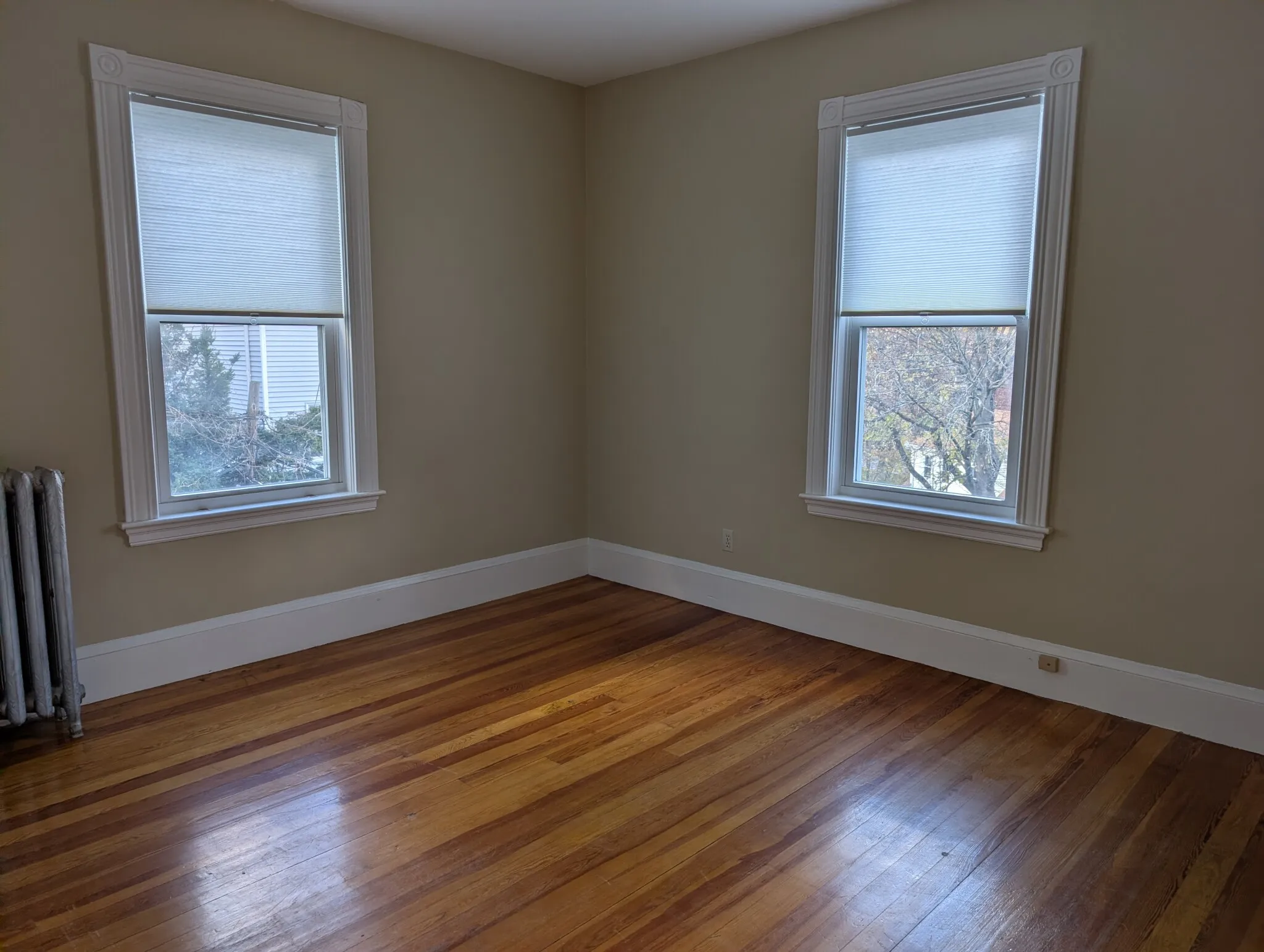 3 bed, 1.5 bath apartment for rent at 759 Boylston St Unit 2, Chestnut Hill — photo 2 of 8