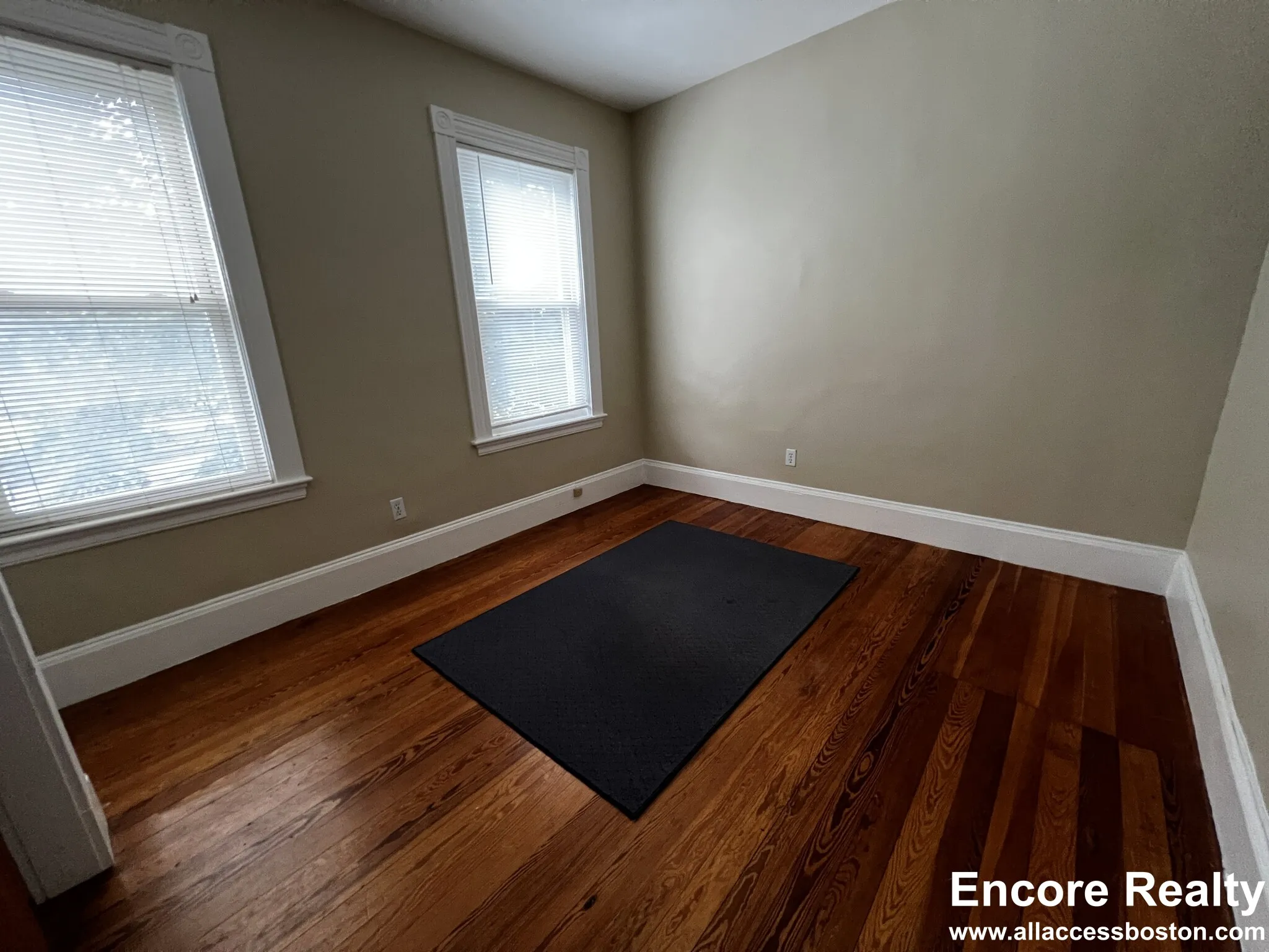 3 bed, 1 bath apartment for rent at 759 Boylston St Unit 2a, Chestnut Hill — photo 14 of 20