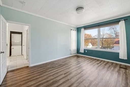 3 bed, 1 bath apartment for rent at 76 19th St Unit A, Lowell — photo 8 of 12