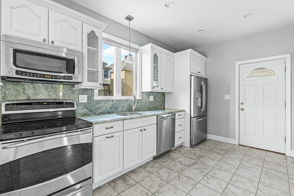 2 bed, 1 bath apartment for rent at 76-78 Bradbury Ave Unit 76, Medford — photo 7 of 27