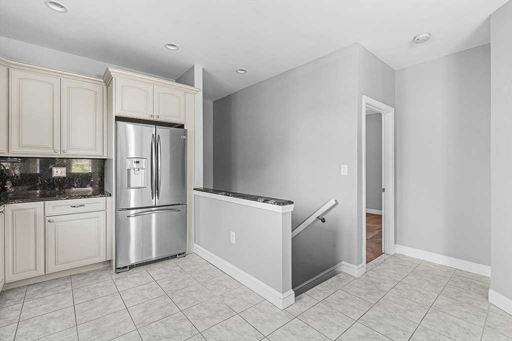 3 bed, 1 bath apartment for rent at 76-78 Bradbury Ave Unit 78, Medford — photo 9 of 32