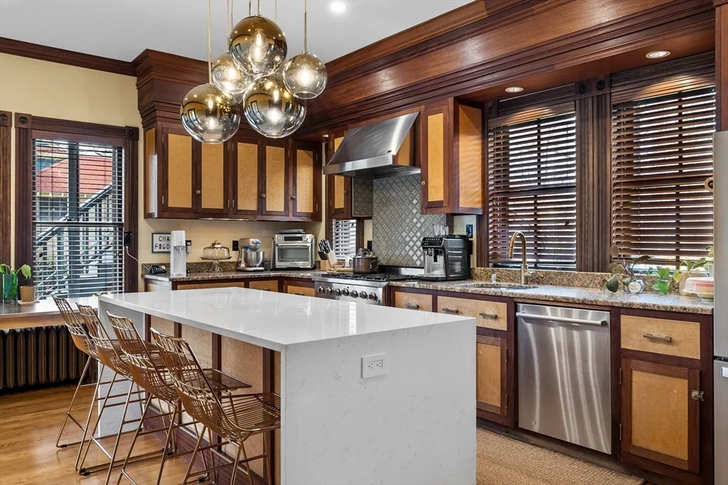 4 bed, 3 bath apartment for rent at 76 Alban St Unit 1, Dorchester