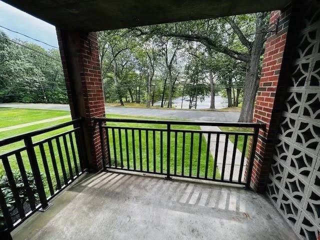 2 bed, 1 bath apartment for rent at 76 B Charles River Rd Unit 76B, Waltham — photo 7 of 20