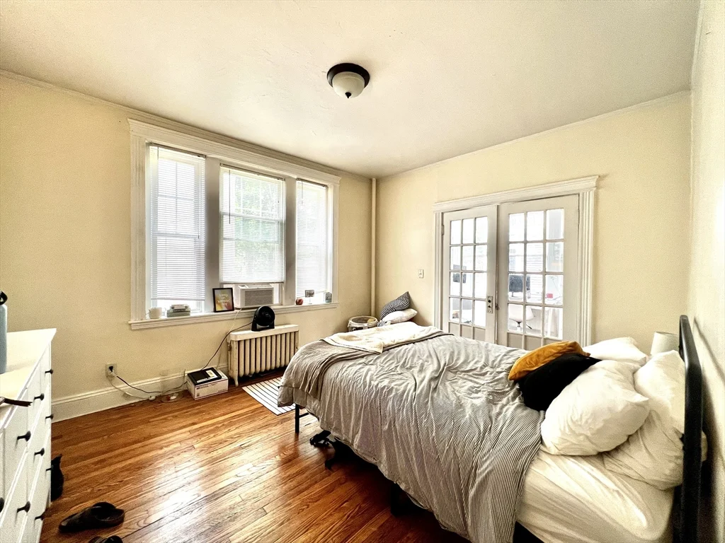 4 bed, 2 bath apartment for rent at 76 Babcock St Unit 1, North Brookline — photo 12 of 16