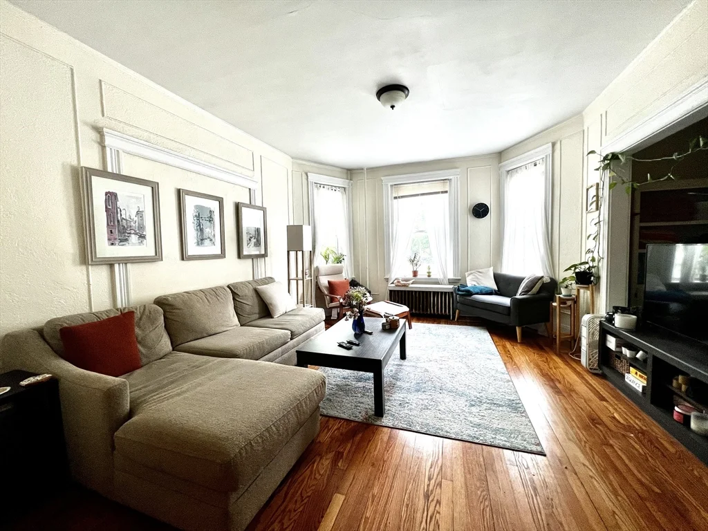 4 bed, 2 bath apartment for rent at 76 Babcock St Unit 1, North Brookline — photo 1 of 16
