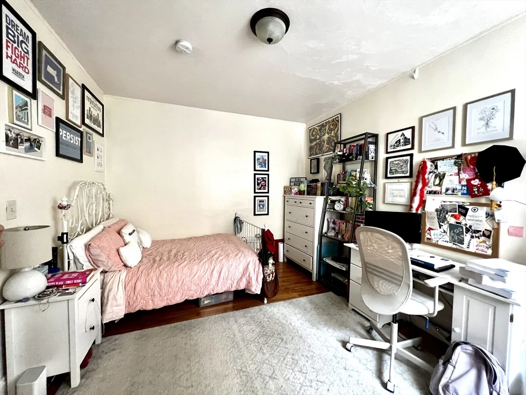 4 bed, 2 bath apartment for rent at 76 Babcock St Unit 1, North Brookline — photo 10 of 16
