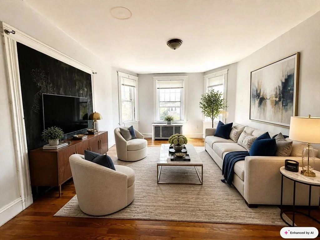 5 bed, 1 bath apartment for rent at 76 Babcock St Unit 3, Coolidge Corner