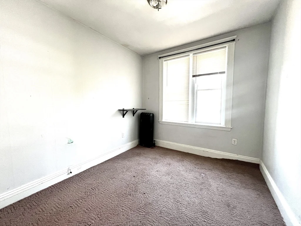 5 bed, 1 bath apartment for rent at 76 Babcock St Unit 3, Coolidge Corner — photo 13 of 23