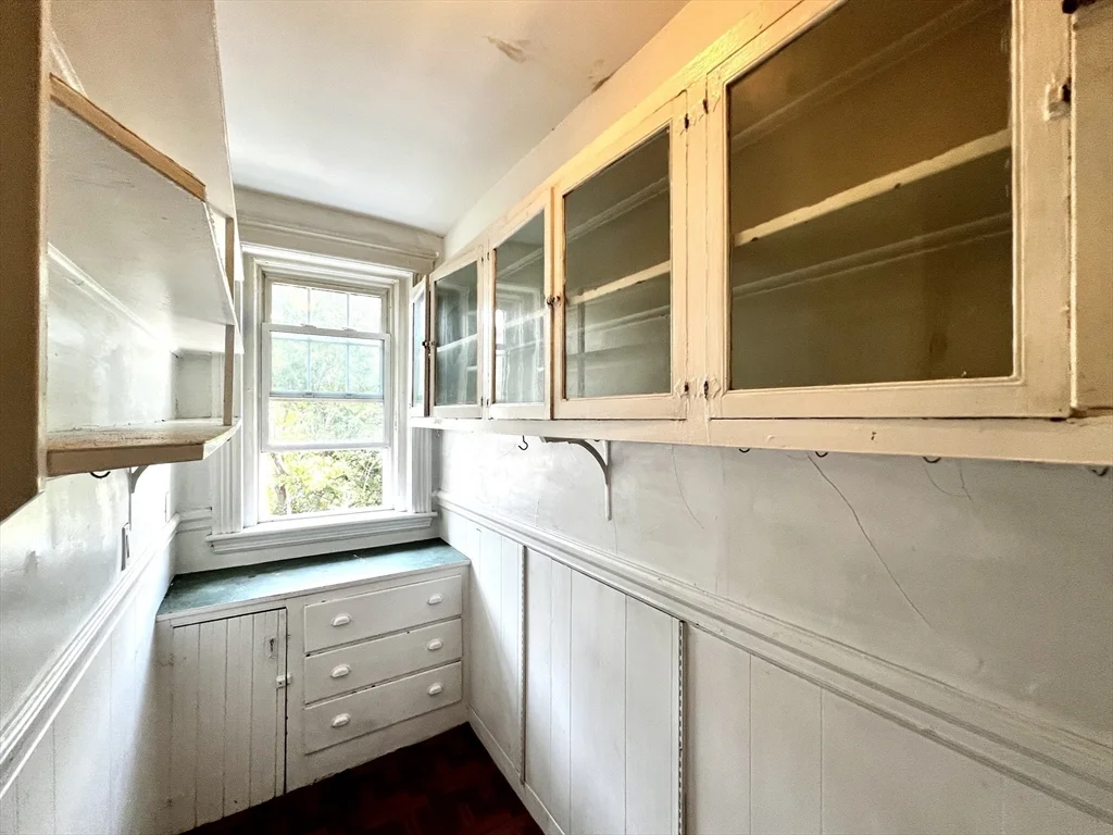 5 bed, 1 bath apartment for rent at 76 Babcock St Unit 3, Coolidge Corner — photo 18 of 23