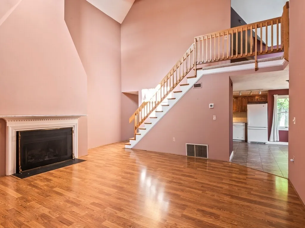 2 bed, 2 bath apartment for rent at 76 Bancroft St Unit C3, Pakachoag Hill — photo 5 of 42