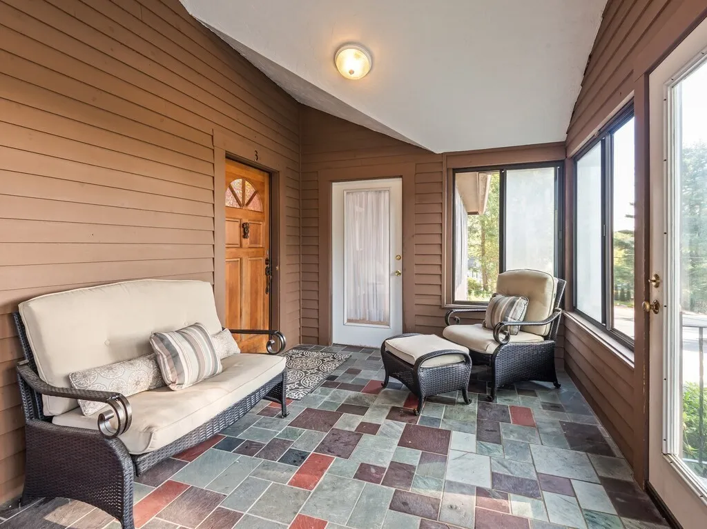 2 bed, 2 bath apartment for rent at 76 Bancroft St Unit C3, Pakachoag Hill — photo 3 of 42