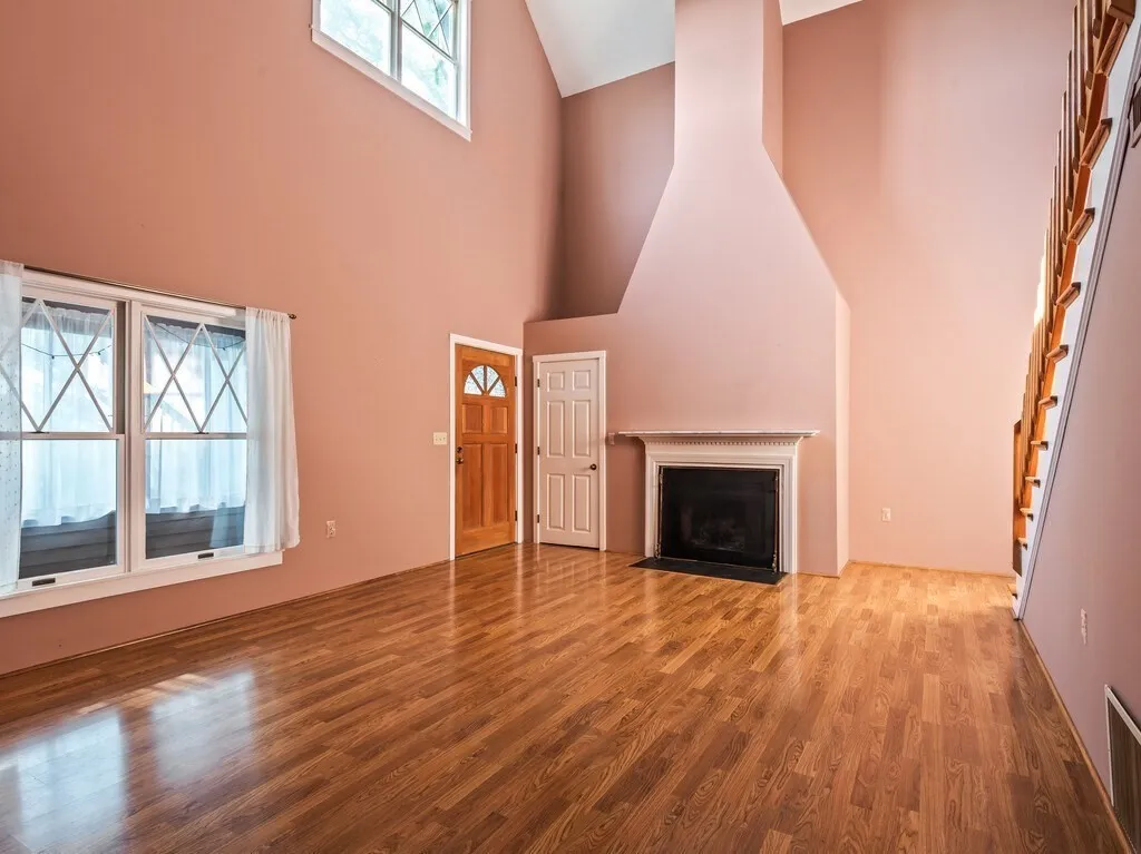 2 bed, 2 bath apartment for rent at 76 Bancroft St Unit C3, Pakachoag Hill — photo 7 of 42