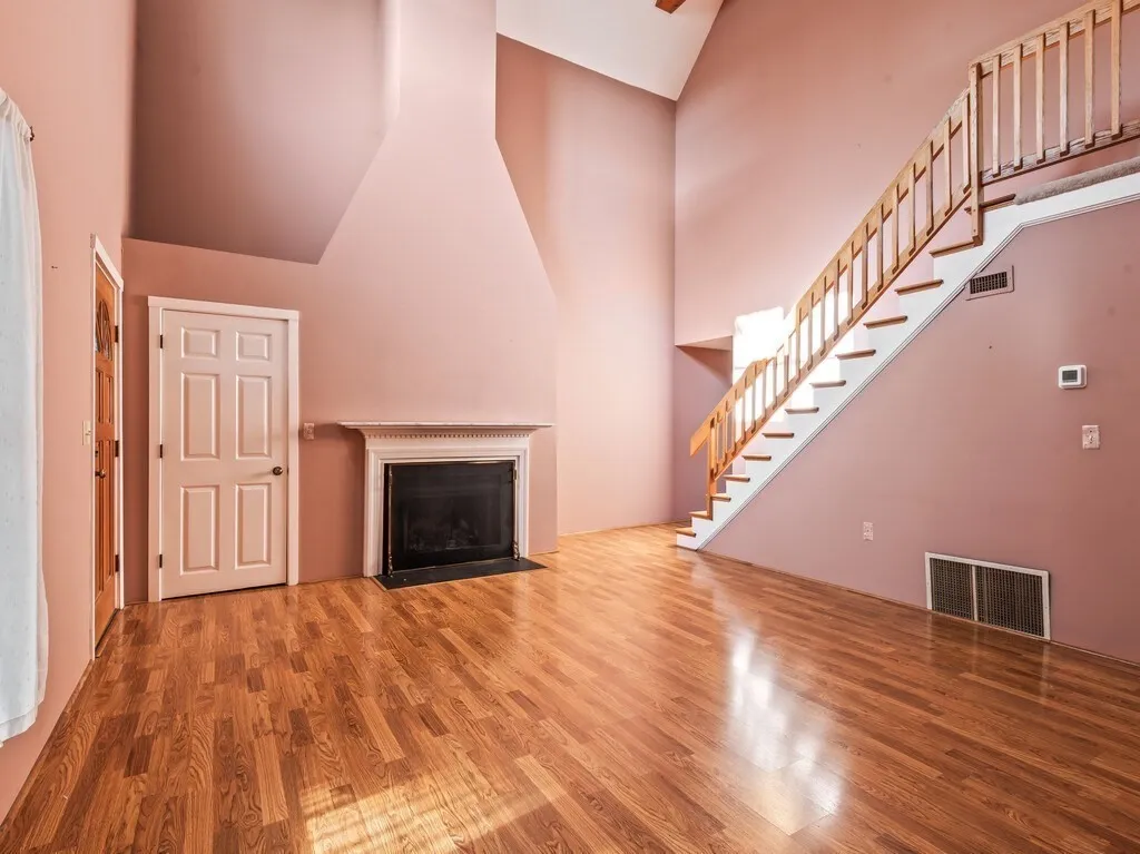 2 bed, 2 bath apartment for rent at 76 Bancroft St Unit C3, Pakachoag Hill — photo 4 of 42