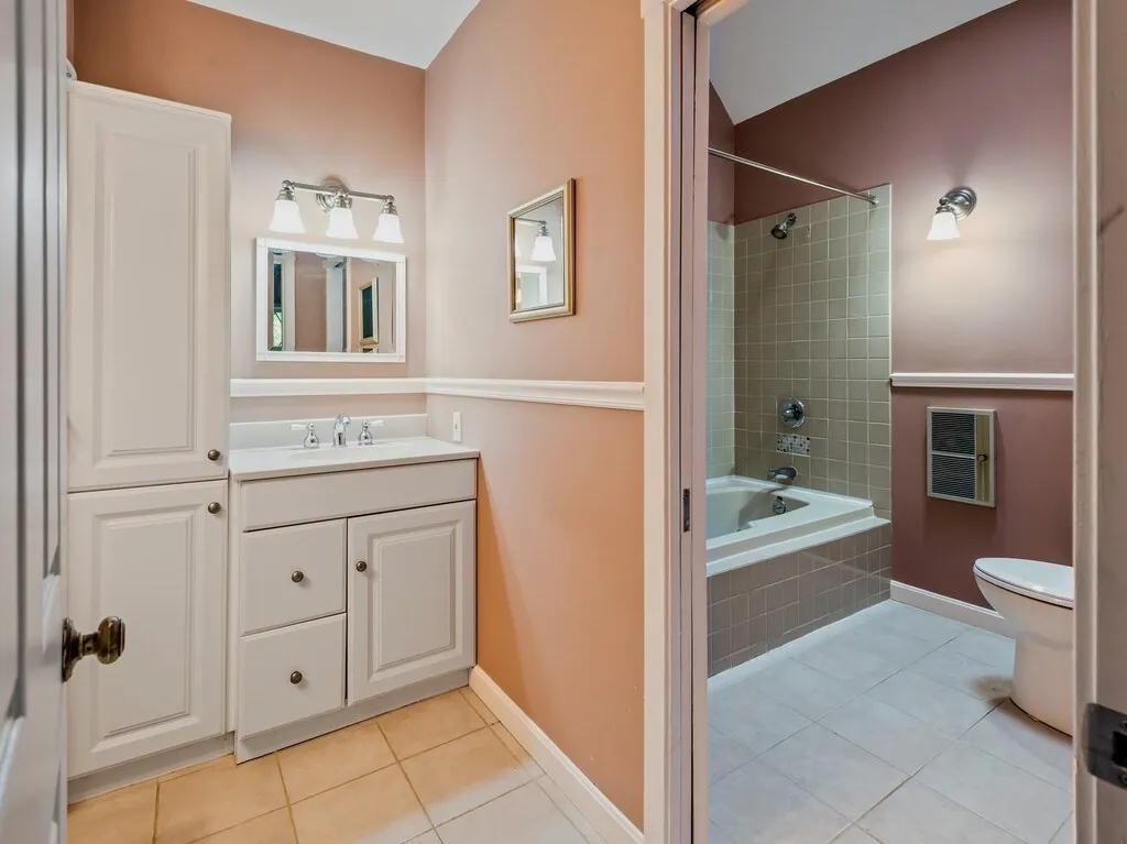 2 bed, 2 bath apartment for rent at 76 Bancroft St Unit C3, Pakachoag Hill — photo 32 of 42