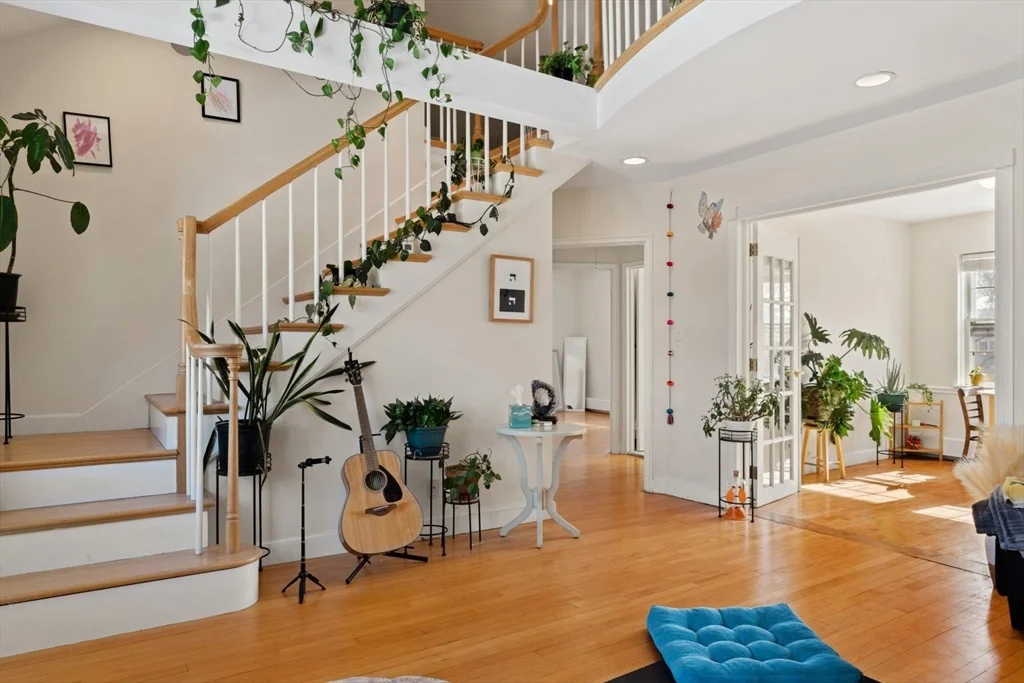 2 bed, 1 bath apartment for rent at 76 Boylston St Unit 4, Chestnut Hill