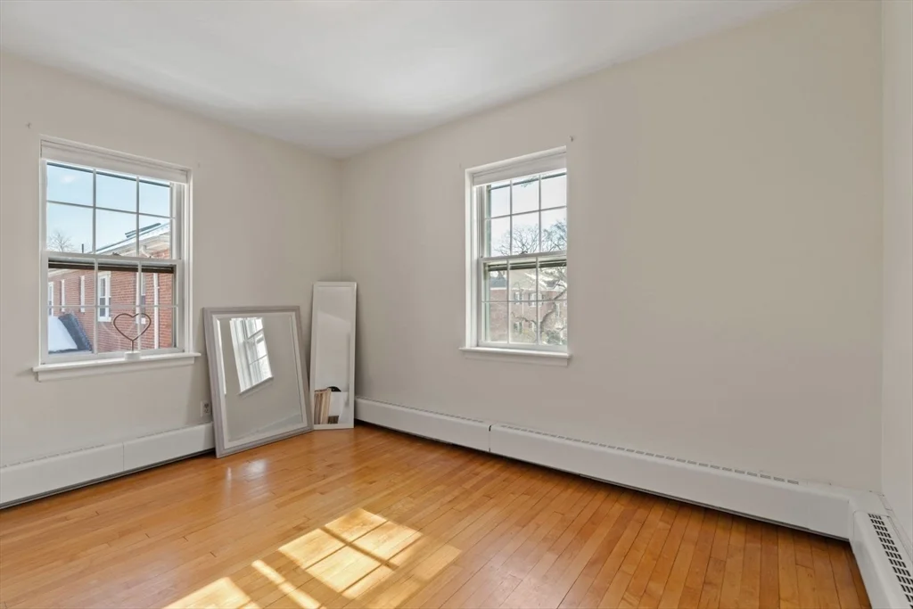 2 bed, 1 bath apartment for rent at 76 Boylston St Unit 4, Chestnut Hill — photo 8 of 14