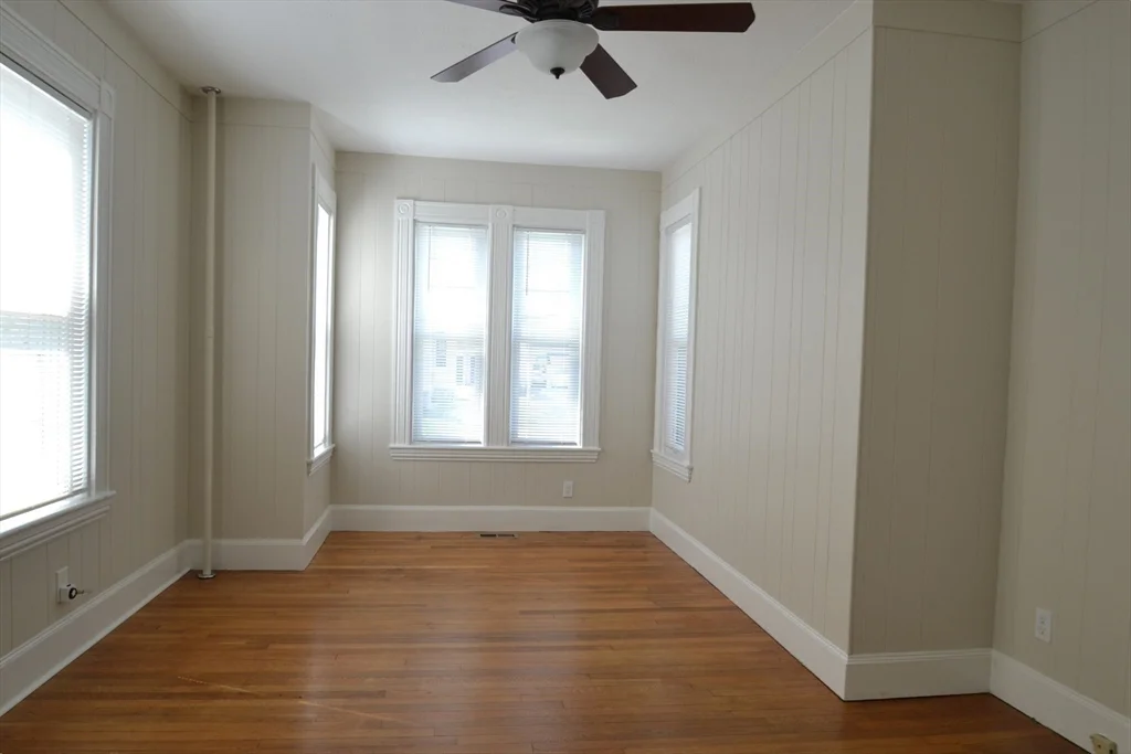 1 bed, 1 bath apartment for rent at 76 Brown St Unit 2, South Waltham — photo 4 of 8