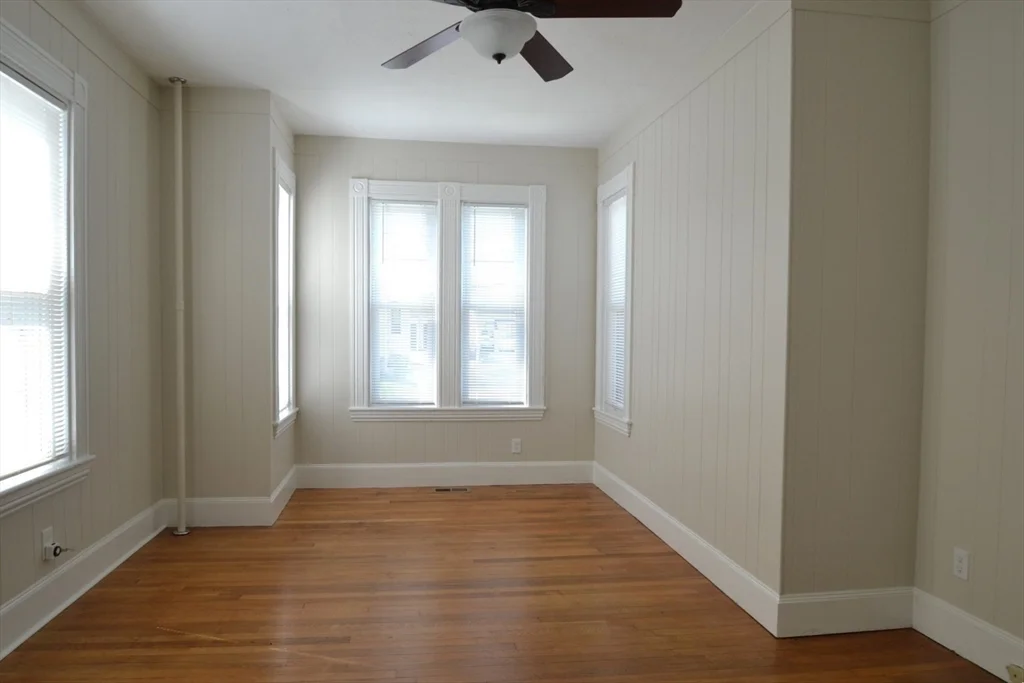 1 bed, 1 bath apartment for rent at 76 Brown St Unit 2, South Waltham — photo 5 of 8