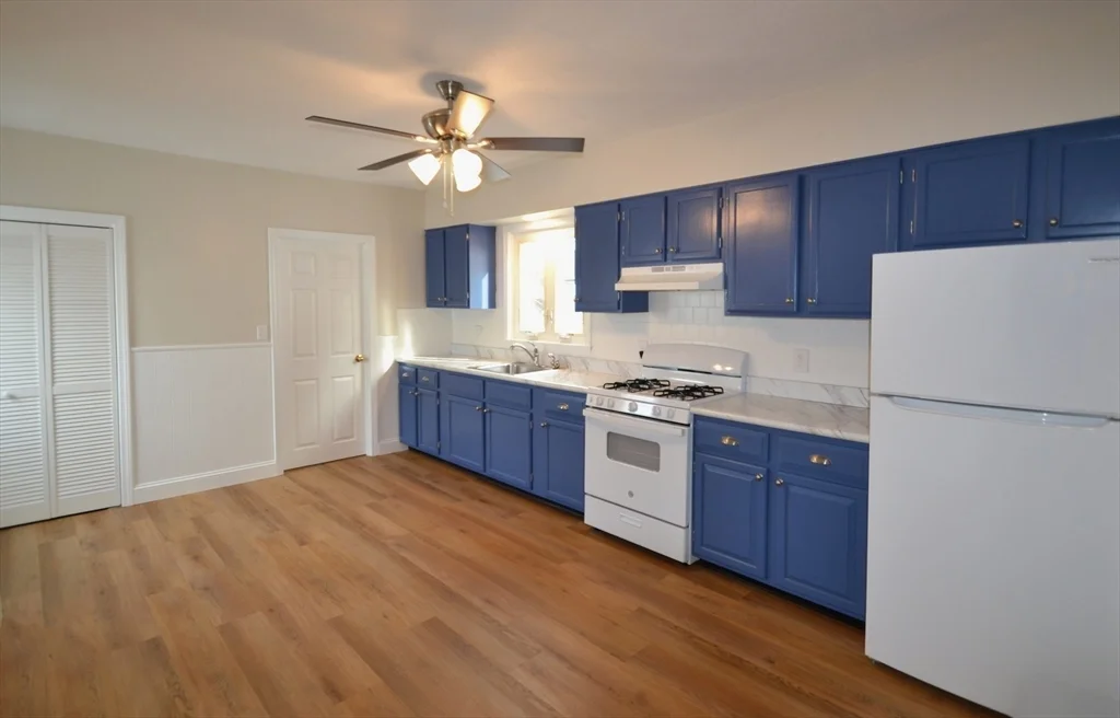 1 bed, 1 bath apartment for rent at 76 Brown St Unit 2, South Waltham — photo 1 of 8
