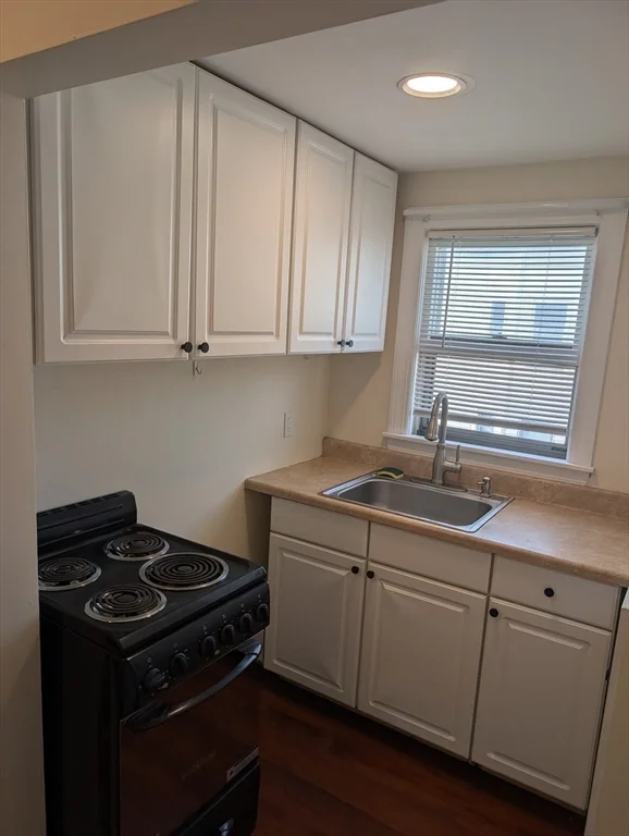 2 bed, 1 bath apartment for rent at 76 Cameron Ave Unit 3, North Cambridge — photo 5 of 10