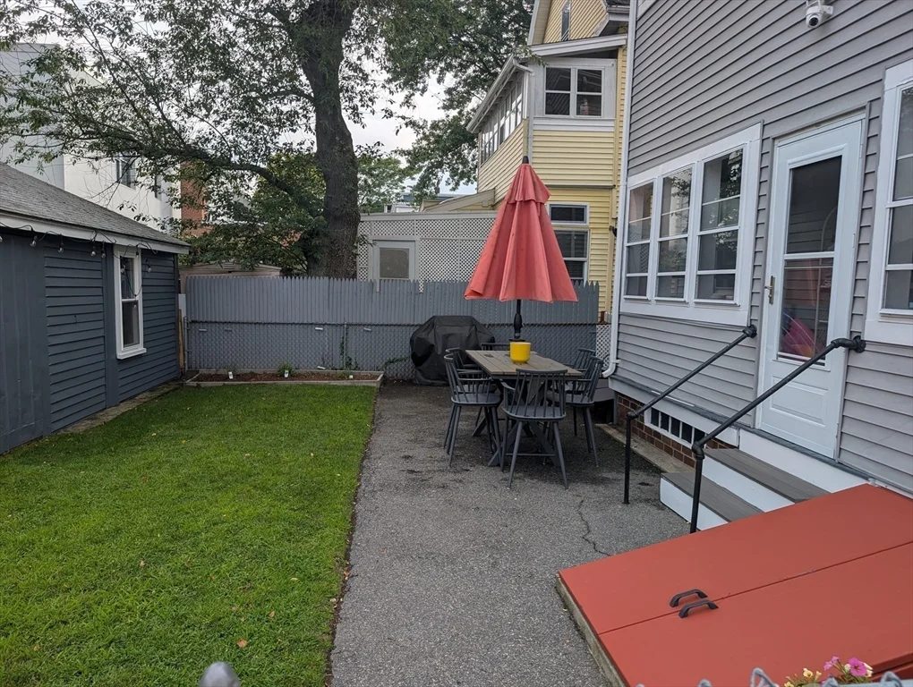 2 bed, 1 bath apartment for rent at 76 Cameron Ave Unit 3, North Cambridge — photo 10 of 10