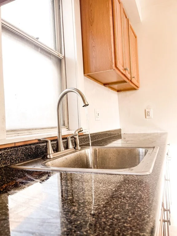 3 bed, 1 bath apartment for rent at 76 Central Ave Unit 1, Hyde Park — photo 3 of 5
