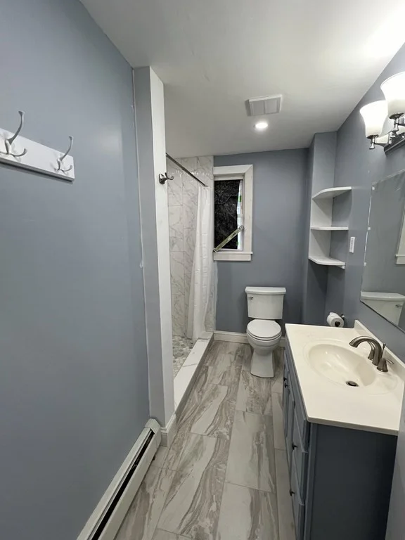 3 bed, 1 bath apartment for rent at 76 Centre Unit 2, Boston — photo 4 of 11