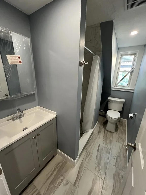 3 bed, 1 bath apartment for rent at 76 Centre Unit 3, Boston — photo 7 of 9