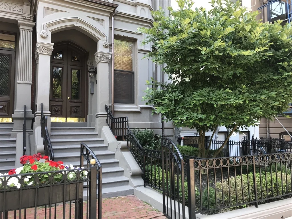 Studio bed, 1 bath apartment for rent at 76 Commonwealth Ave Unit 12, Back Bay — photo 8 of 8