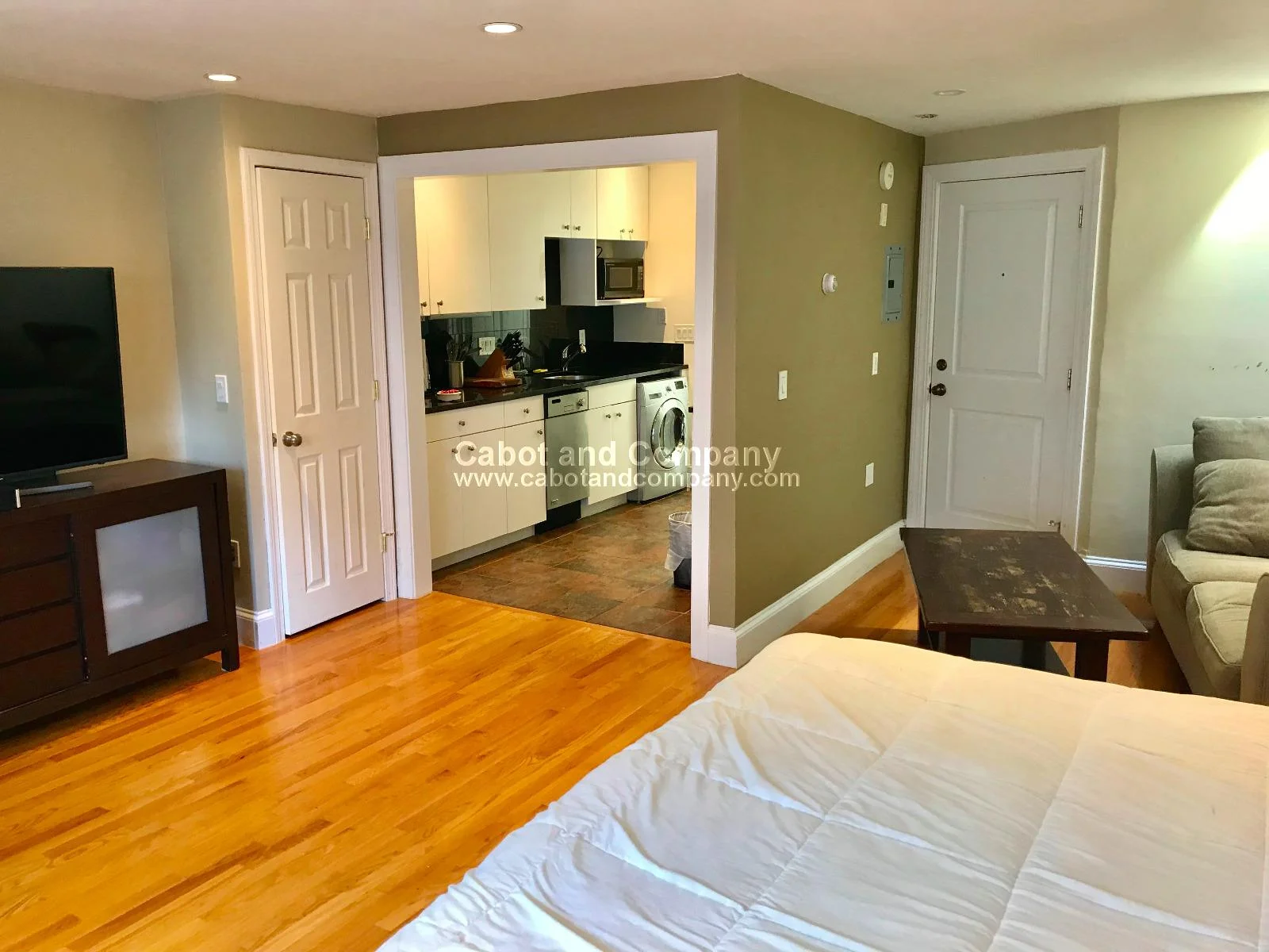 Studio bed, 1 bath apartment for rent at 76 Commonwealth Ave Unit 12A, Back Bay — photo 5 of 8