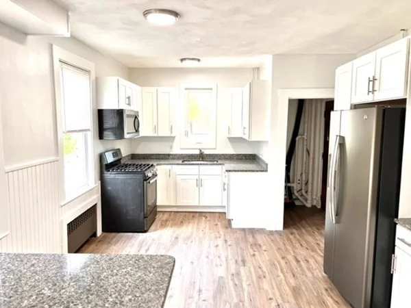 1 bed, 1 bath apartment for rent at 76 Crest Ave Unit 1, Winthrop — photo 2 of 13