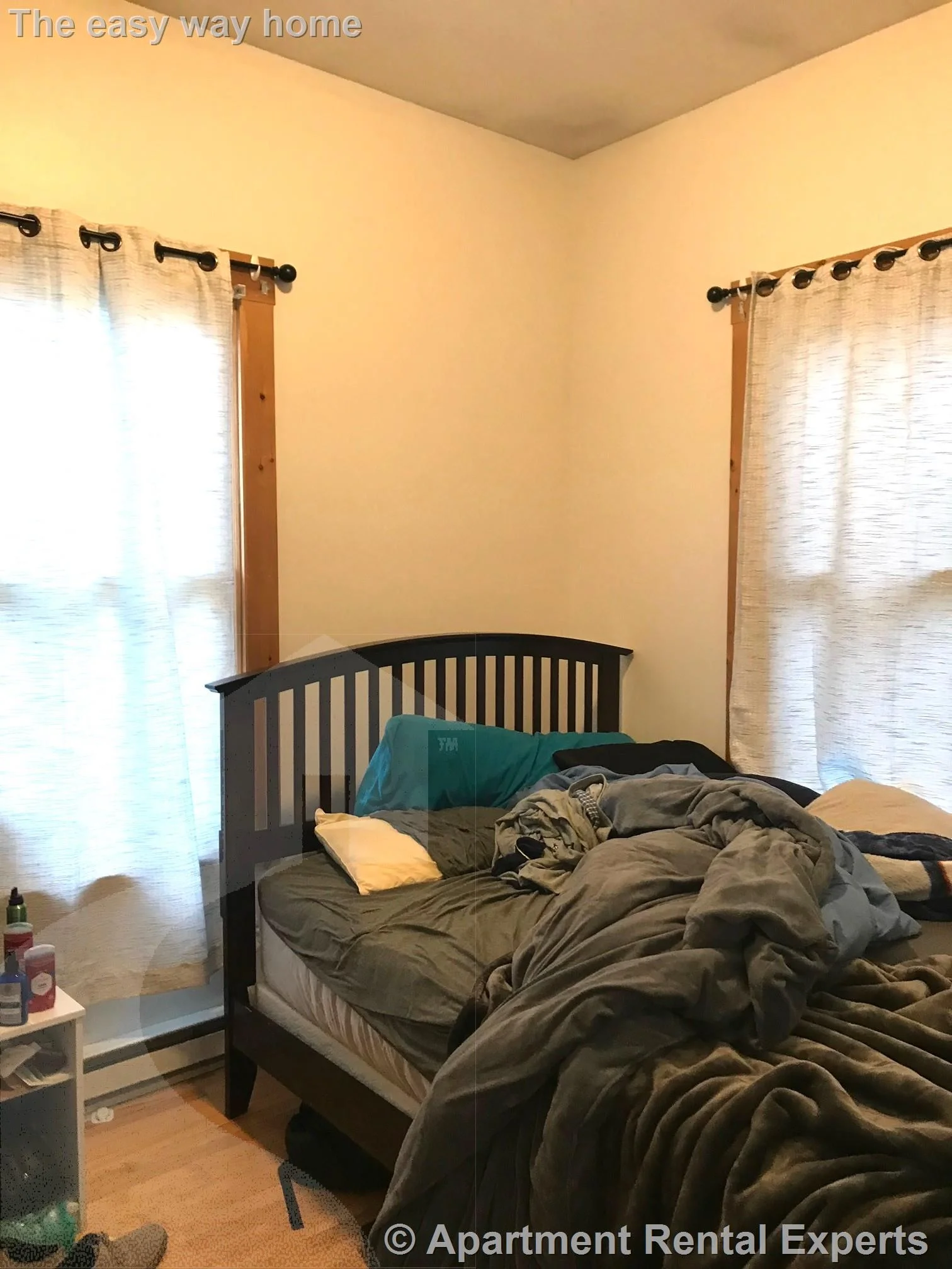 4 bed, 1 bath apartment for rent at 76 Curtis St Unit 1, Teele Square — photo 8 of 14
