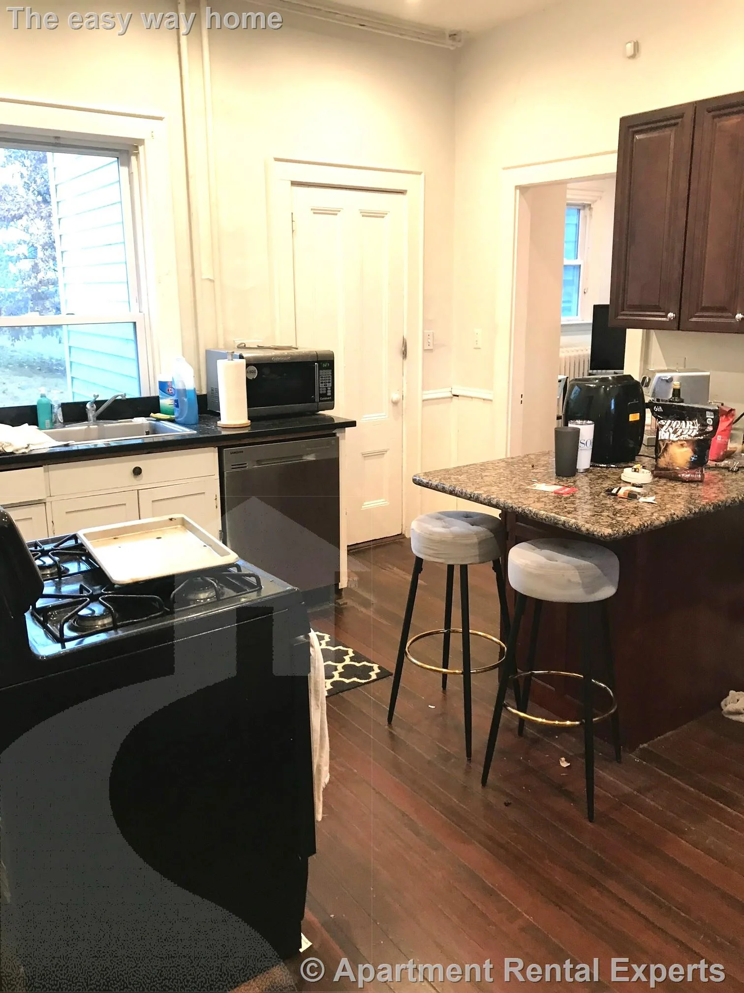 4 bed, 1 bath apartment for rent at 76 Curtis St Unit 1, Teele Square — photo 2 of 14