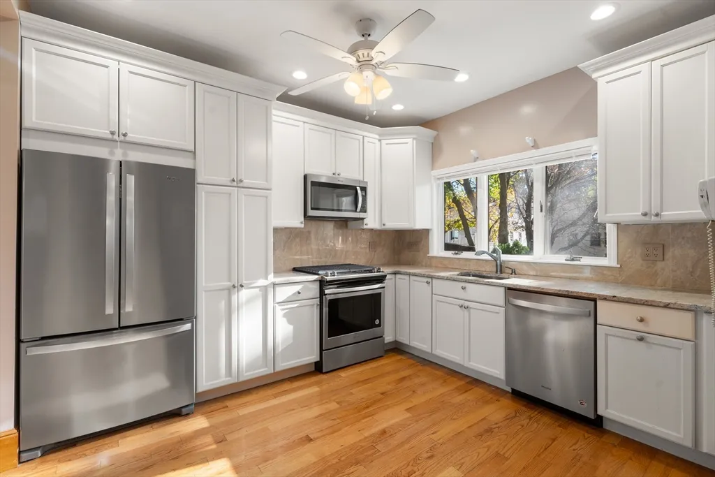 2 bed, 1 bath apartment for rent at 76 Dexter Ave Unit 1, Watertown — photo 9 of 15
