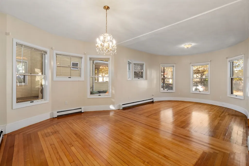 2 bed, 1 bath apartment for rent at 76 Dexter Ave Unit 1, Watertown — photo 4 of 15