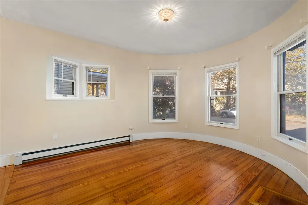 2 bed, 1 bath apartment for rent at 76 Dexter Ave Unit 1, Watertown — photo 6 of 15