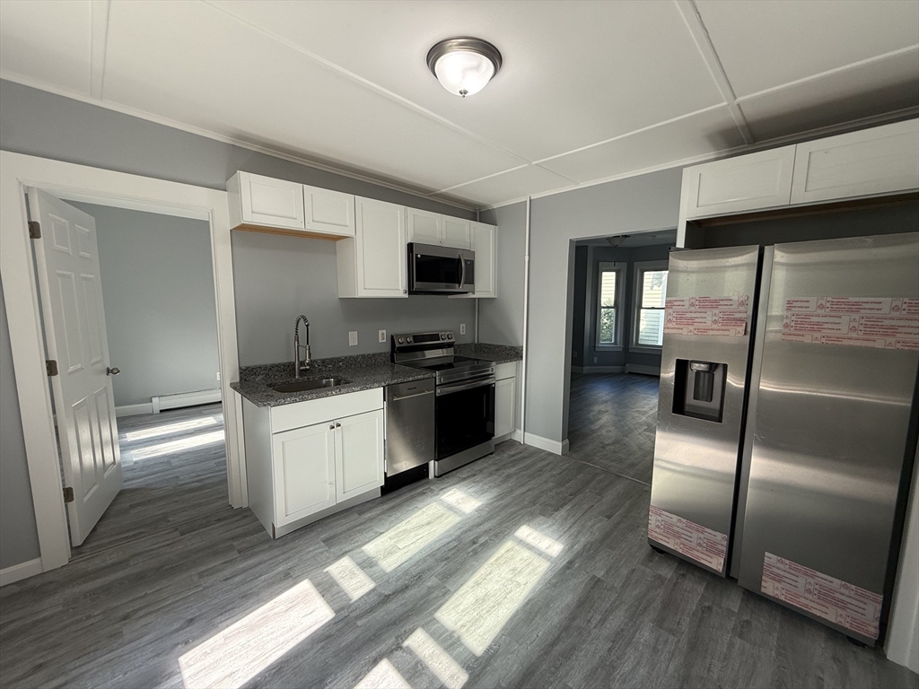 3 bed, 1 bath apartment for rent at 76 Division St Unit 1, North Attleboro
