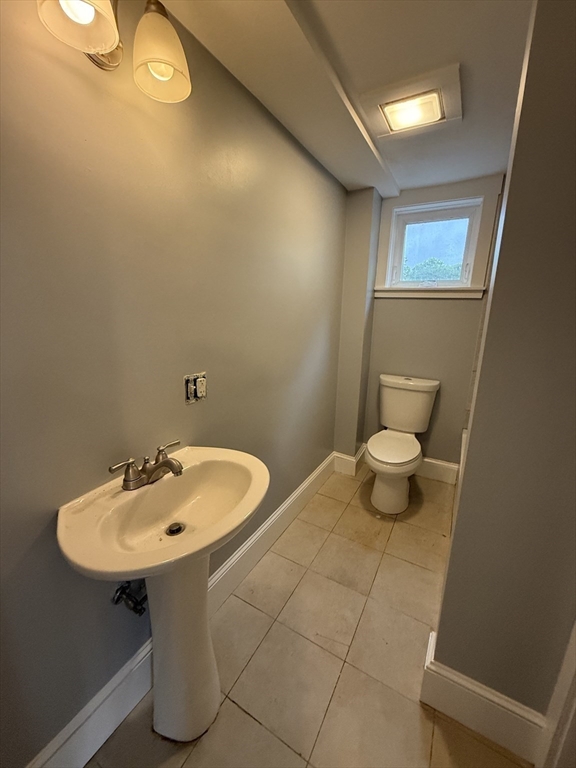 3 bed, 1 bath apartment for rent at 76 Division St Unit 2, North Attleboro — photo 5 of 16