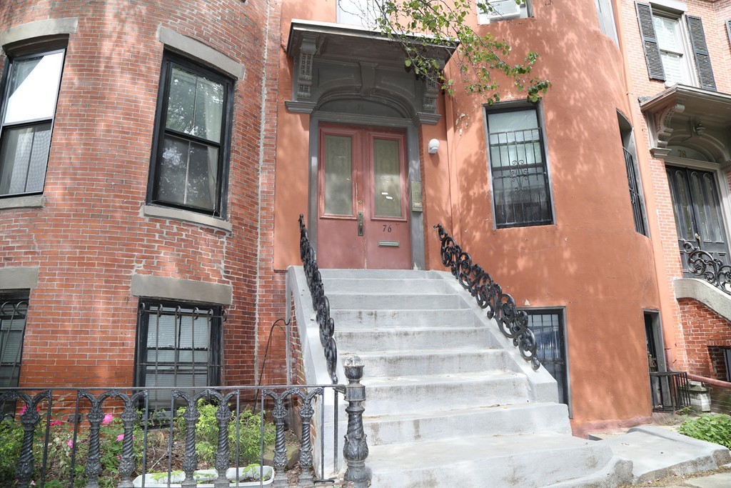 2 bed, 1 bath apartment for rent at 76 E Brookline St Unit 3, South End