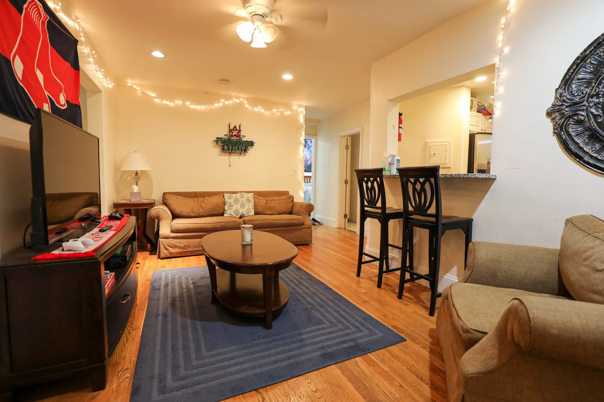 4 bed, 2 bath apartment for rent at 76 Egmont St Unit 3, North Brookline — photo 3 of 10
