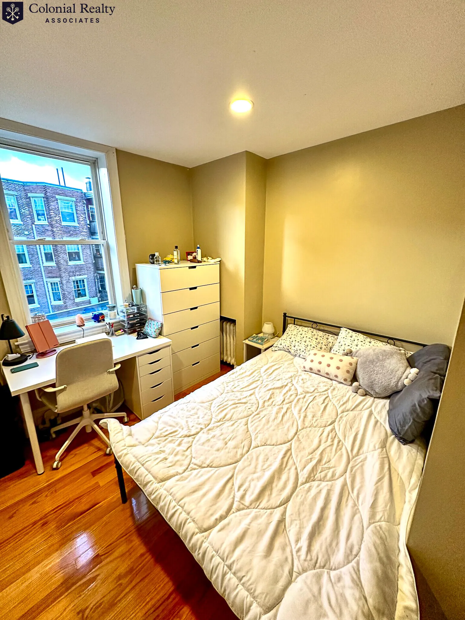 3 bed, 1 bath apartment for rent at 76 Egmont St Unit 4, North Brookline — photo 12 of 30