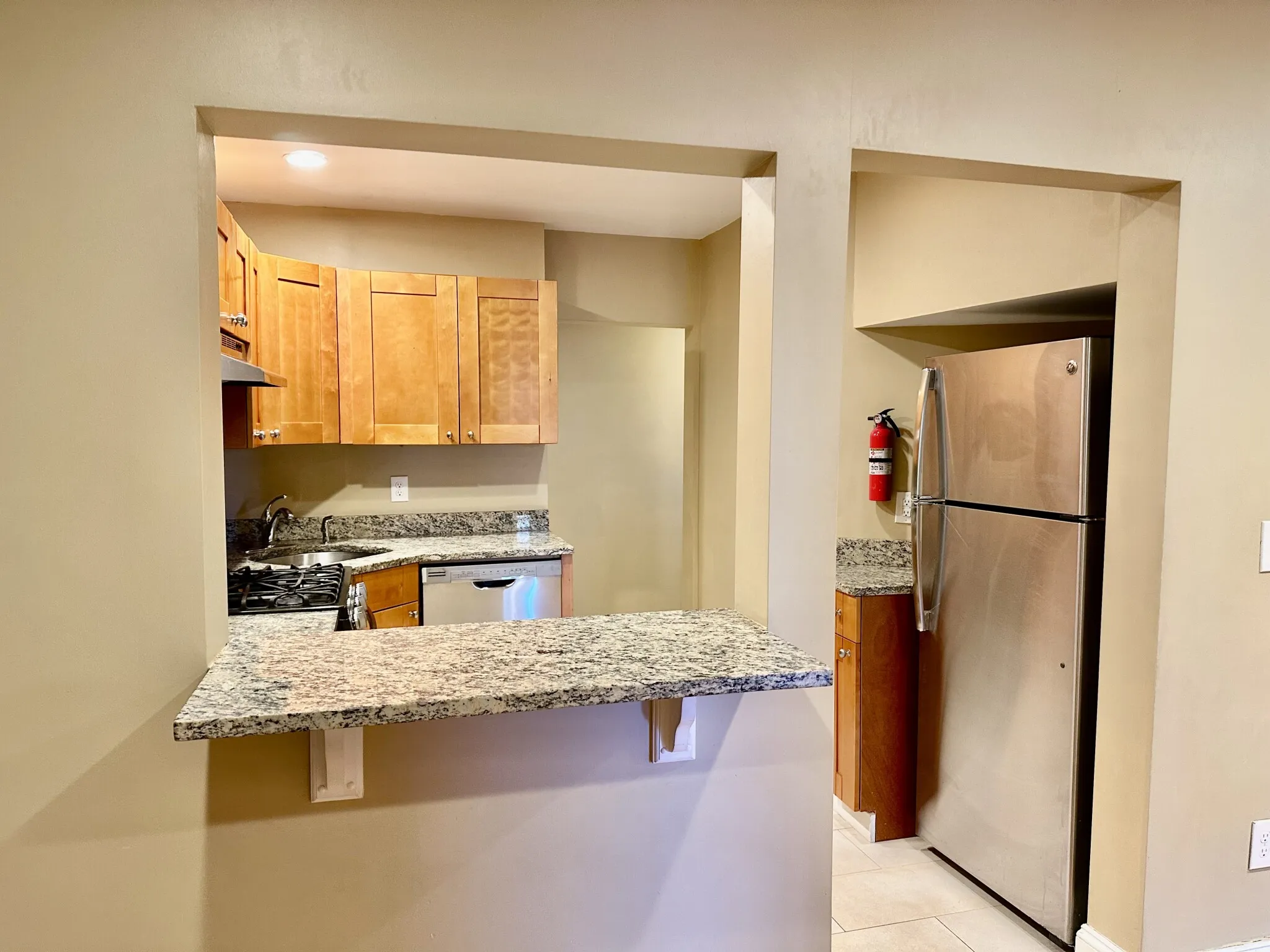 4 bed, 2 bath apartment for rent at 76 Egmont St Unit 5, North Brookline — photo 9 of 15