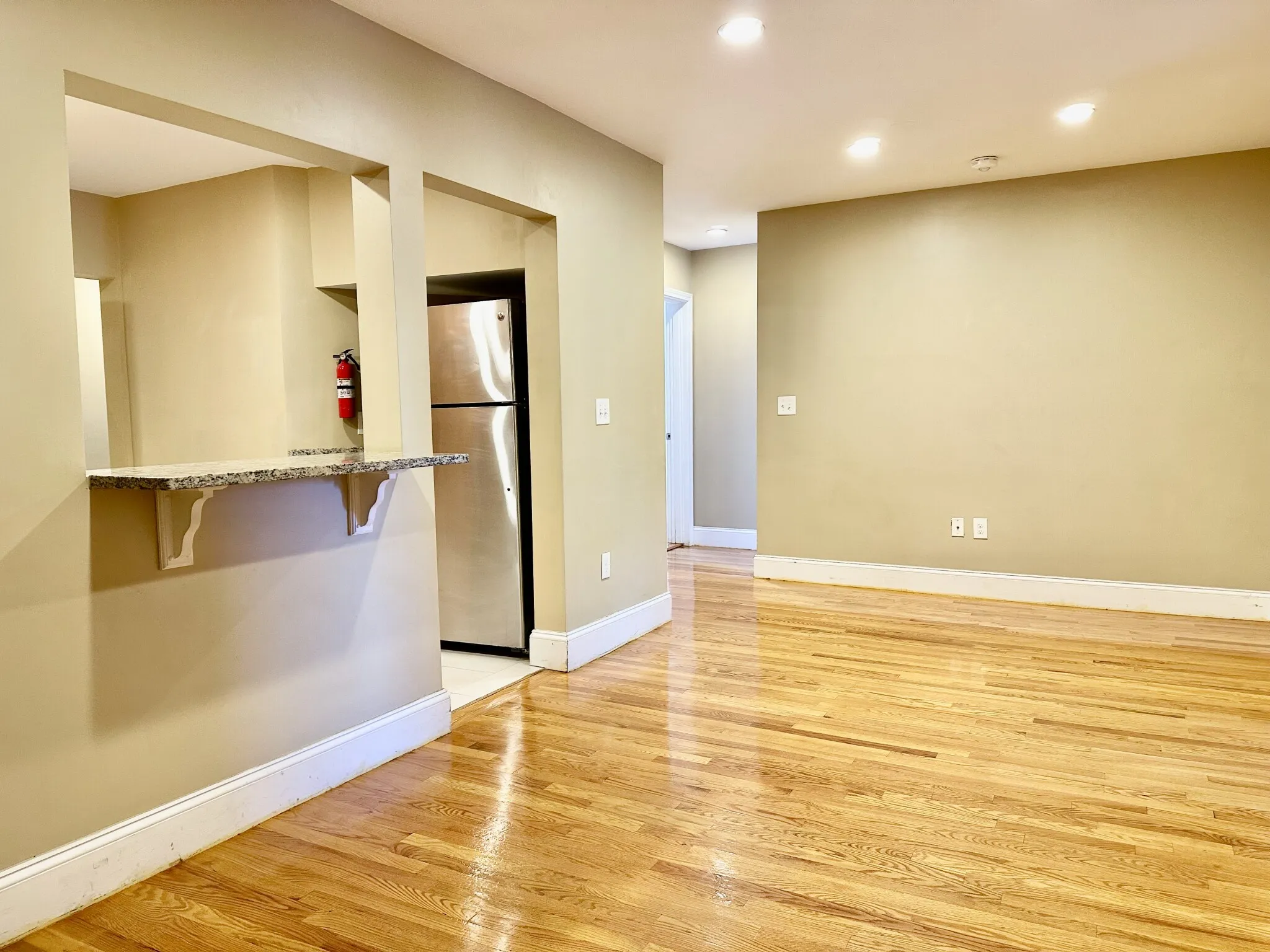 4 bed, 2 bath apartment for rent at 76 Egmont St Unit 5, North Brookline — photo 7 of 15