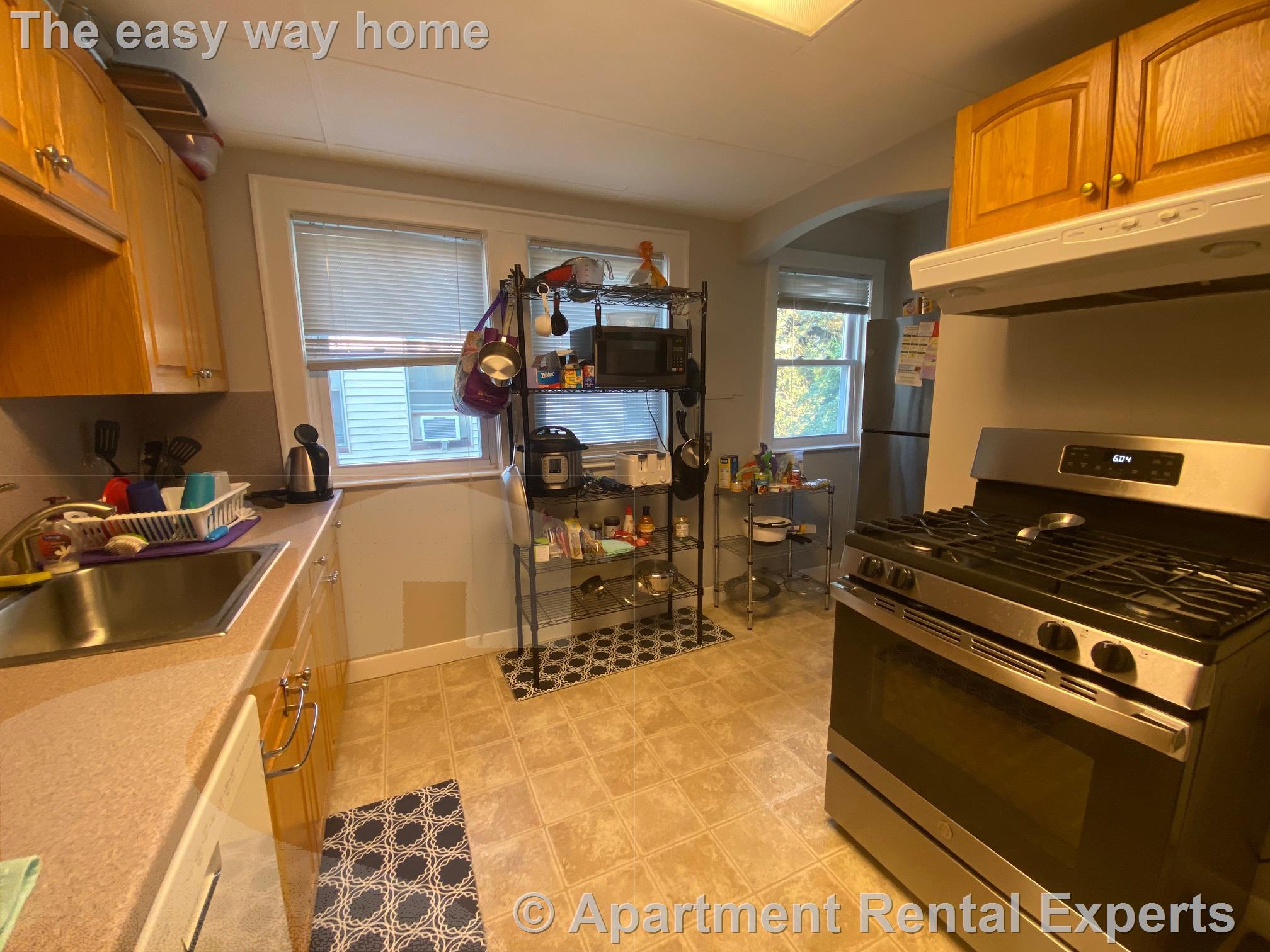 2 bed, 1 bath apartment for rent at 76 Endicott Ave Unit 2, Teele Square — photo 10 of 17