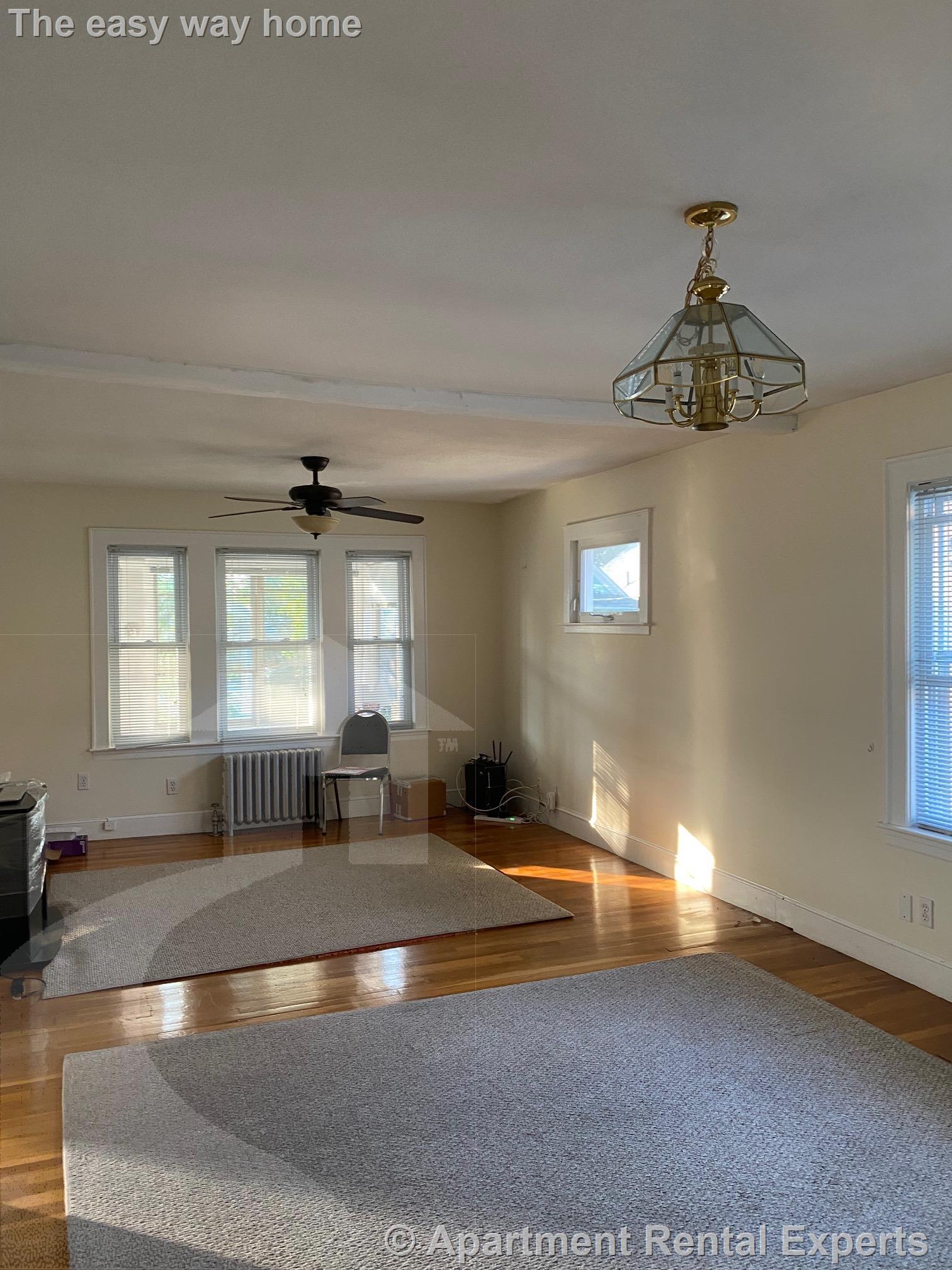 2 bed, 1 bath apartment for rent at 76 Endicott Ave Unit 2, Teele Square — photo 3 of 17
