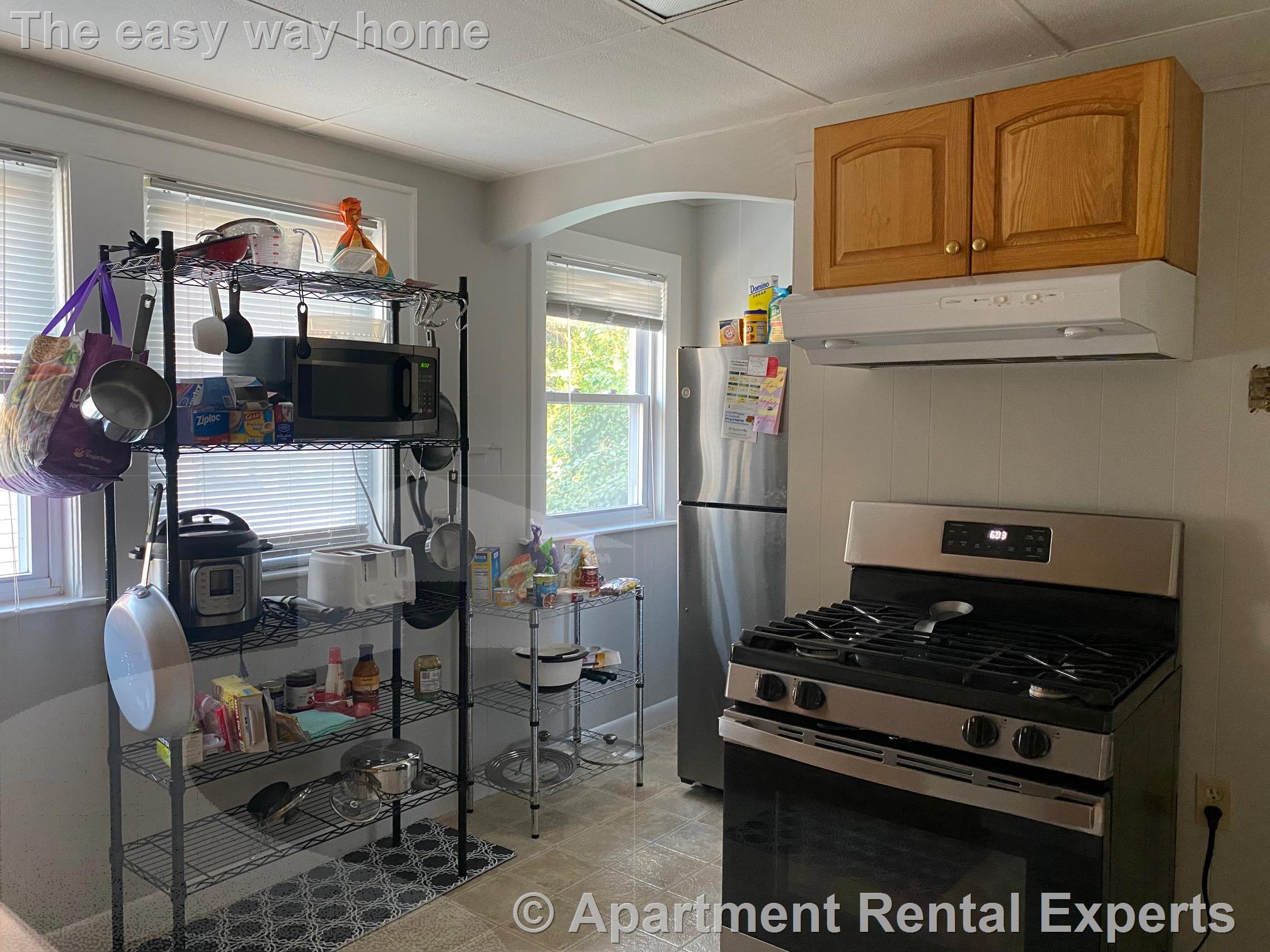 2 bed, 1 bath apartment for rent at 76 Endicott Ave Unit 2, Teele Square — photo 7 of 17