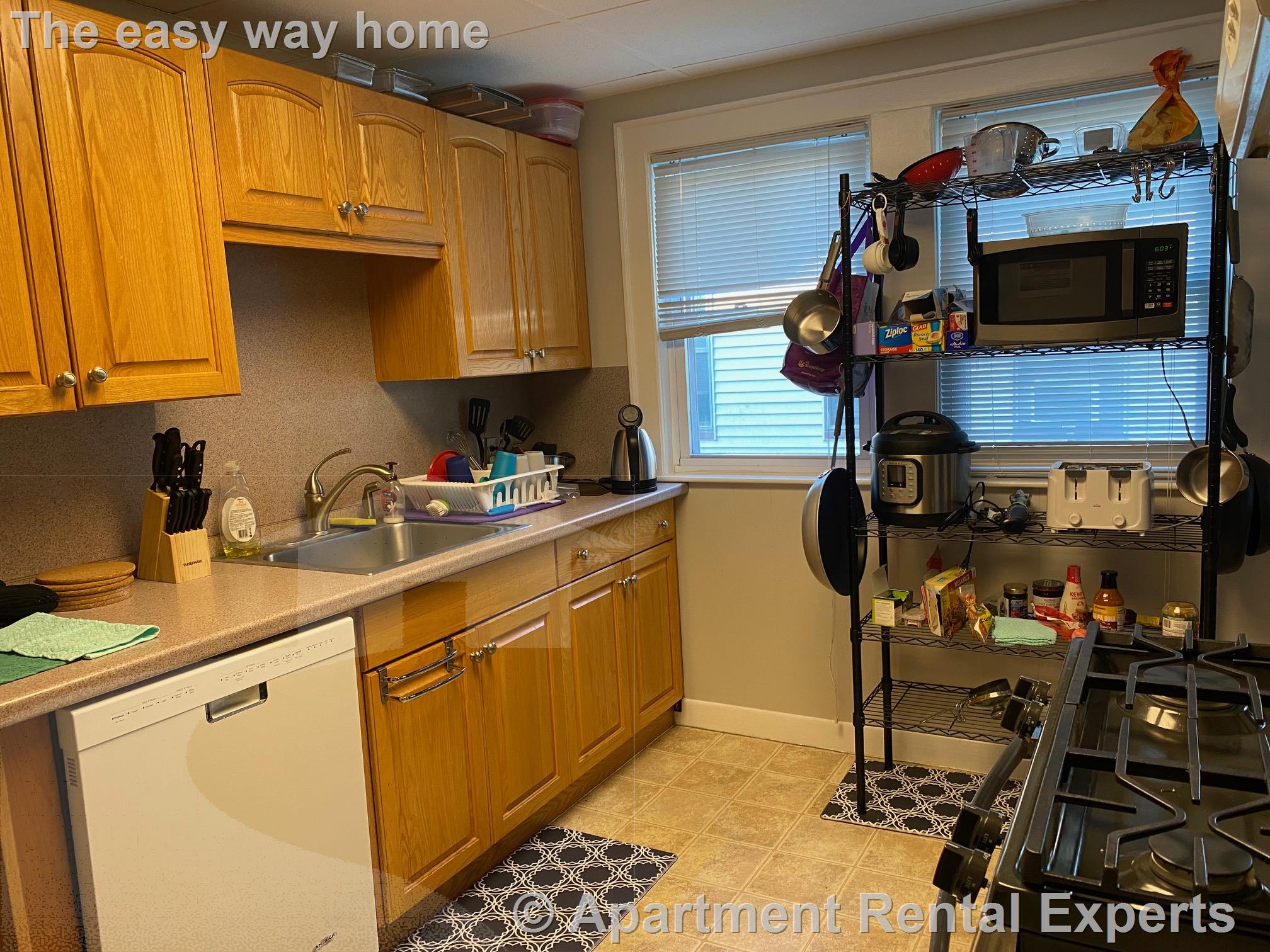 2 bed, 1 bath apartment for rent at 76 Endicott Ave Unit 2, Teele Square — photo 11 of 17