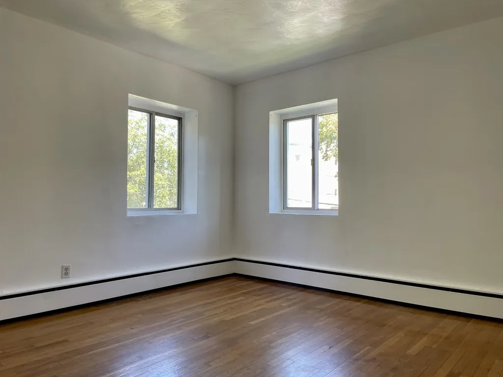 2 bed, 1 bath apartment for rent at 76 Euston Rd Unit 8, Brighton — photo 11 of 14